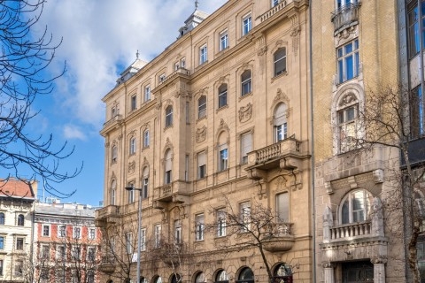 Alkotmány Street luxury with balcony